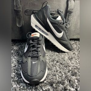 NIKE AIR MAX DAWN CASUAL SHOES BLACK DC4068-001 WOMENS SIZE 8